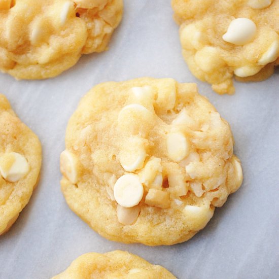 White chocolate mac nut cookies