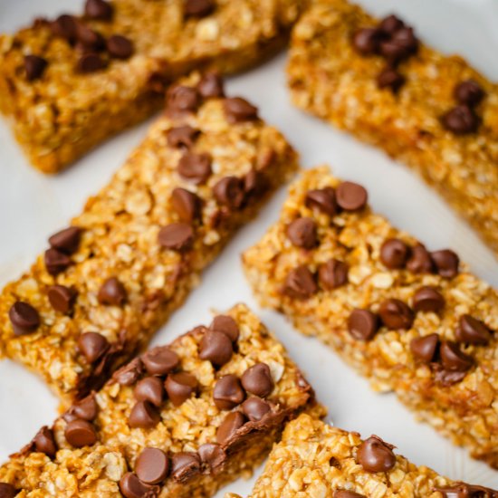 Peanut Butter Choc Chip Oat Bars