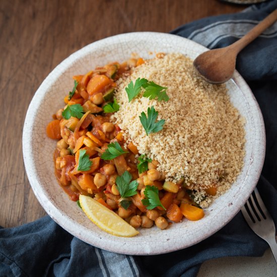 Vegetable curry with chickpeas