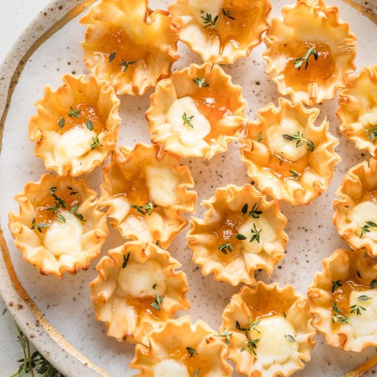 Apricot Brie Bites