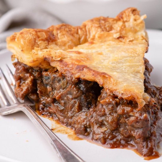 Easy Steak and Ale Pie