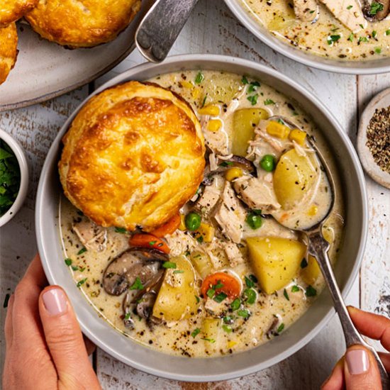 chicken pot pie soup with biscuits