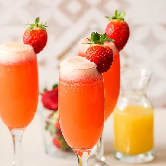 strawberry mimosa mocktail