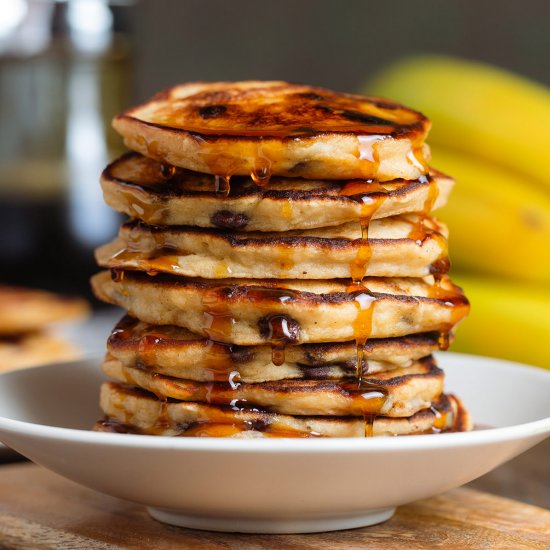 banana chocolate chip pancakes