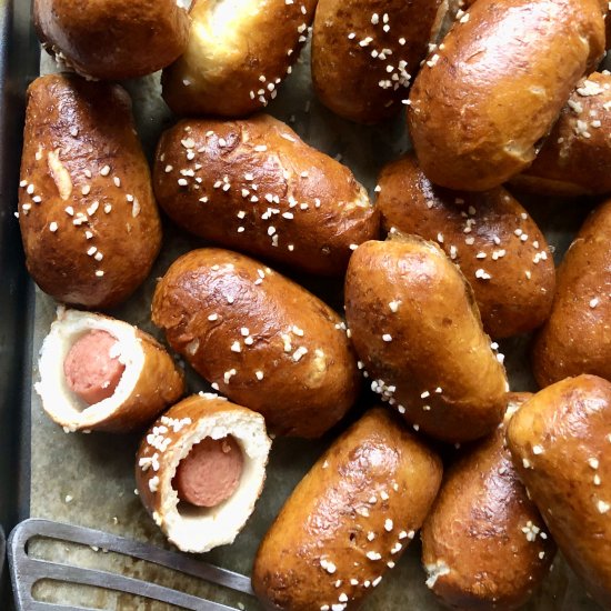 Mini Dog Pretzel Bites