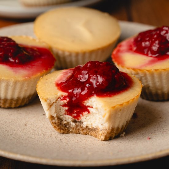 Mini Vegan Cheesecakes