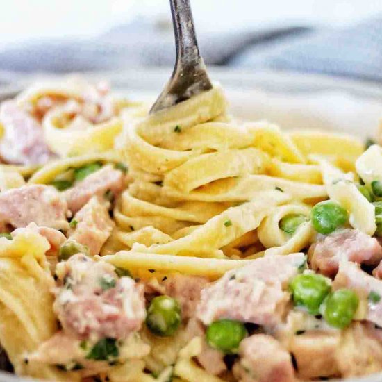 Ham Fettuccine Alfredo