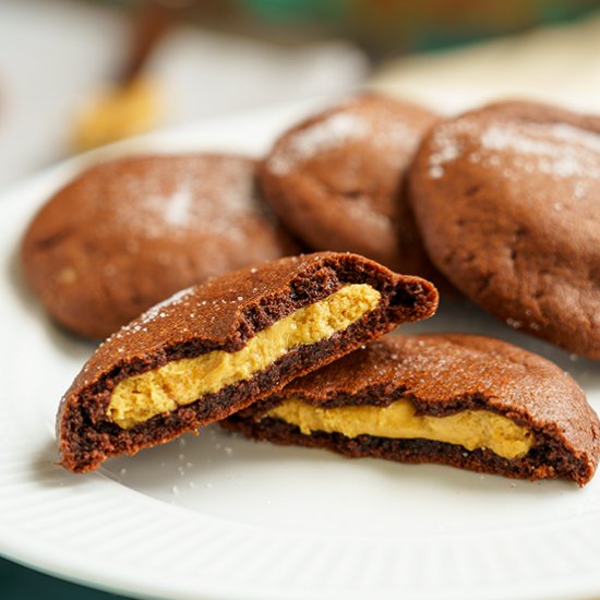 PB Stuffed Chocolate Cookies