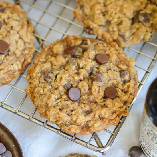 Vegan Oatmeal Chocolate Chip Cookie