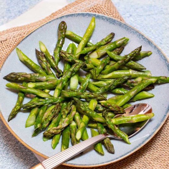 Quick and Easy Sauteed Asparagus