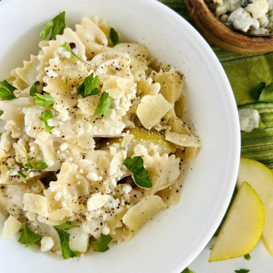 Caramelize Pear & Gorgonzola Pasta