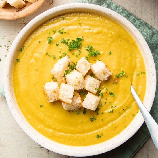 Curried Parsnip Soup