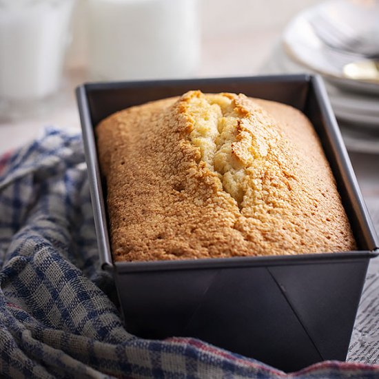 COCONUT CREAM CHEESE POUND CAKE