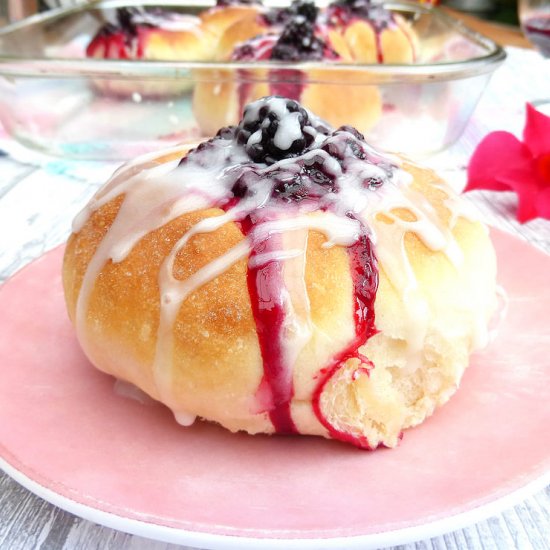 Sweet Buns Topped with Jam