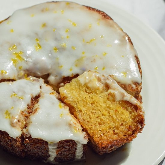 Single serve lemon drizzle cake