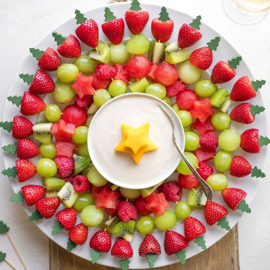 Christmas Fruit Wreath Kabobs