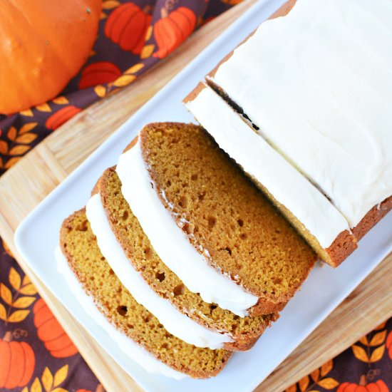 Pumpkin Bread with Cream Cheese Fro