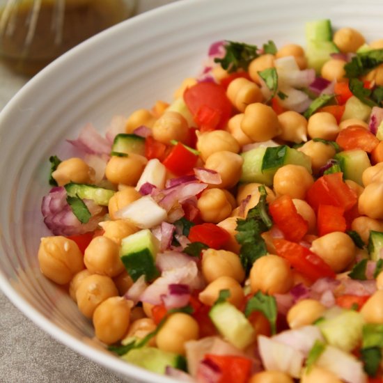 Mediterranean Chickpea Salad