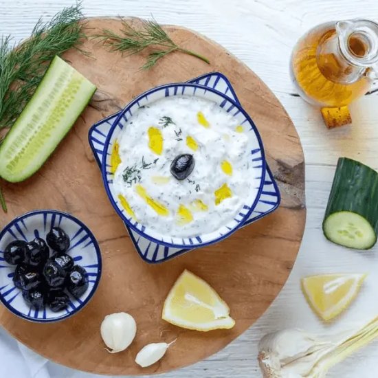 Greek Tsatsiki (Tzatziki) Recipe