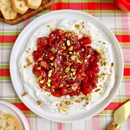 Whipped Goat Cheese w/ Strawberry