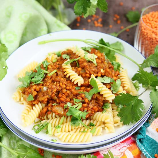 Easy Red Lentil Curry with Pasta