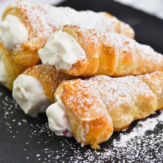 Puff Pastry Cream Horns