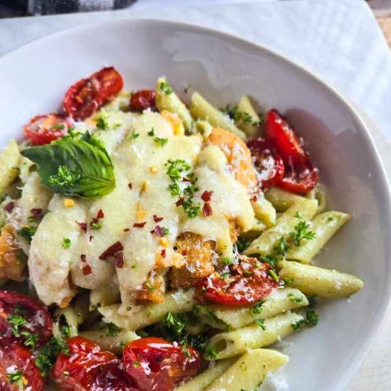 Pesto Penne with Cheesy Chik’n