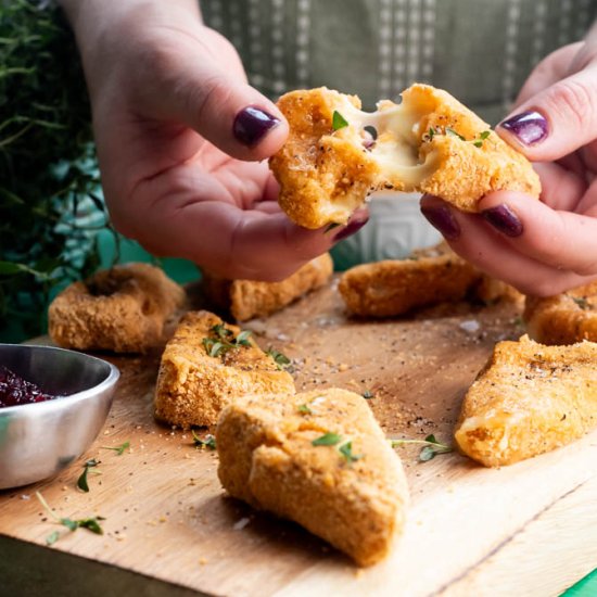 Breaded Camembert Bites