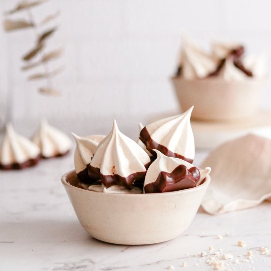 Chocolate dipped meringue kisses