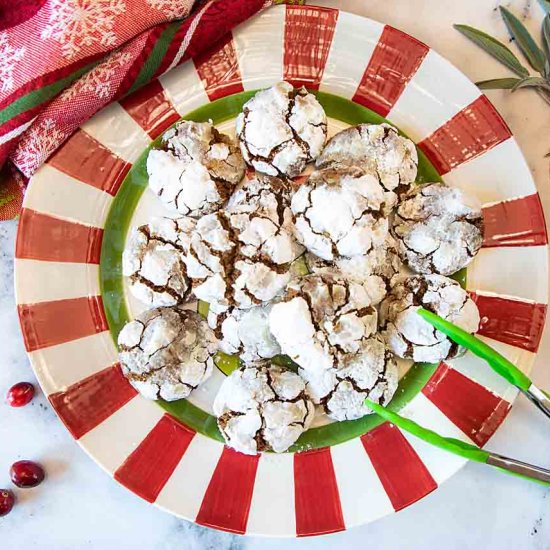 Gingerbread Crinkle Cookies