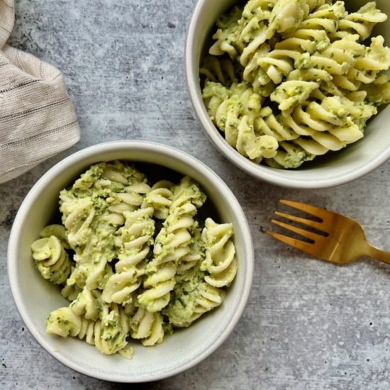 Cheesy Pesto Pasta