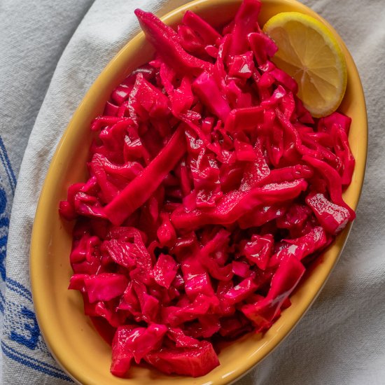 Turkish Pickled Red Cabbage