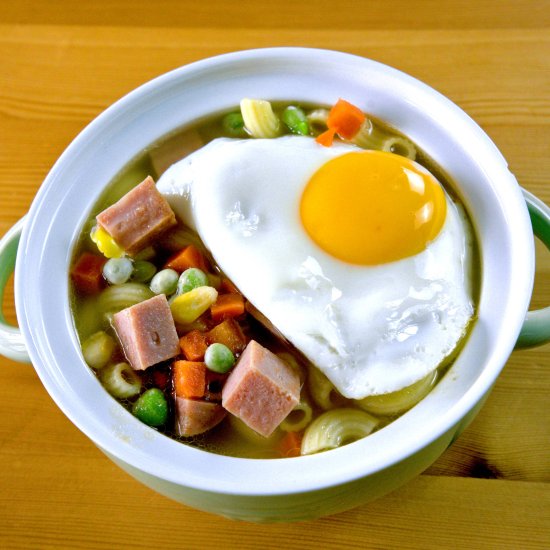 Hong Kong Macaroni Soup (午餐肉通粉)