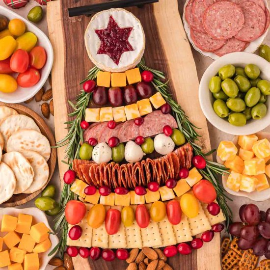 Christmas Tree Charcuterie Board