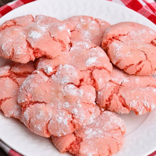 3 Ingredient Strawberry Cookies