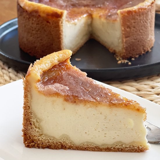 Creamy Crème Brûlée Cheesecake